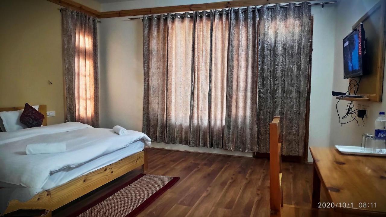 Tirthan Grand Riverside Banjār エクステリア 写真