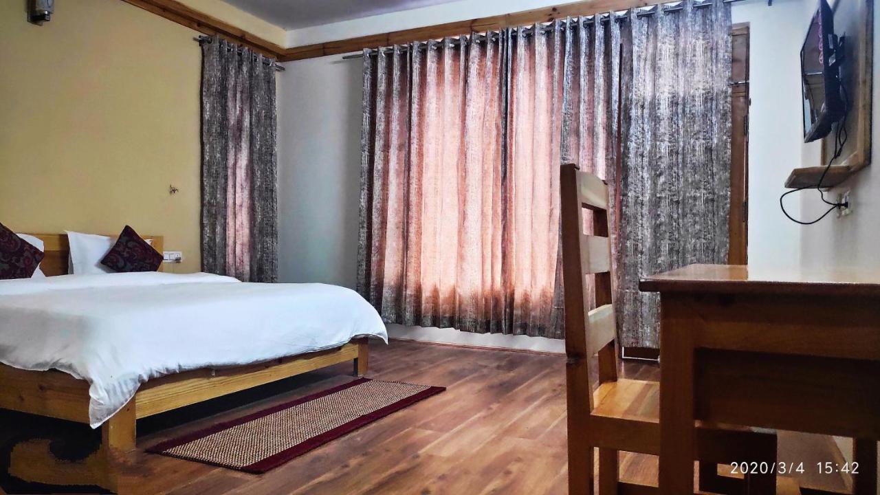 Tirthan Grand Riverside Banjār エクステリア 写真