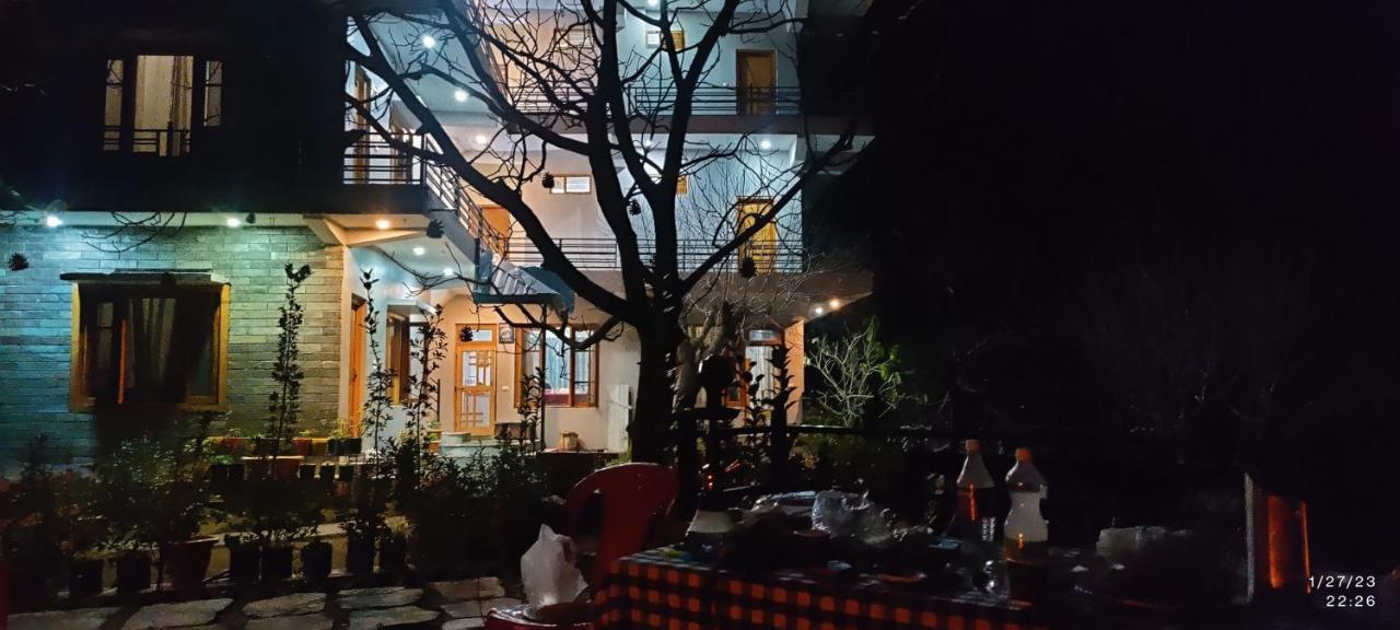 Tirthan Grand Riverside Banjār エクステリア 写真