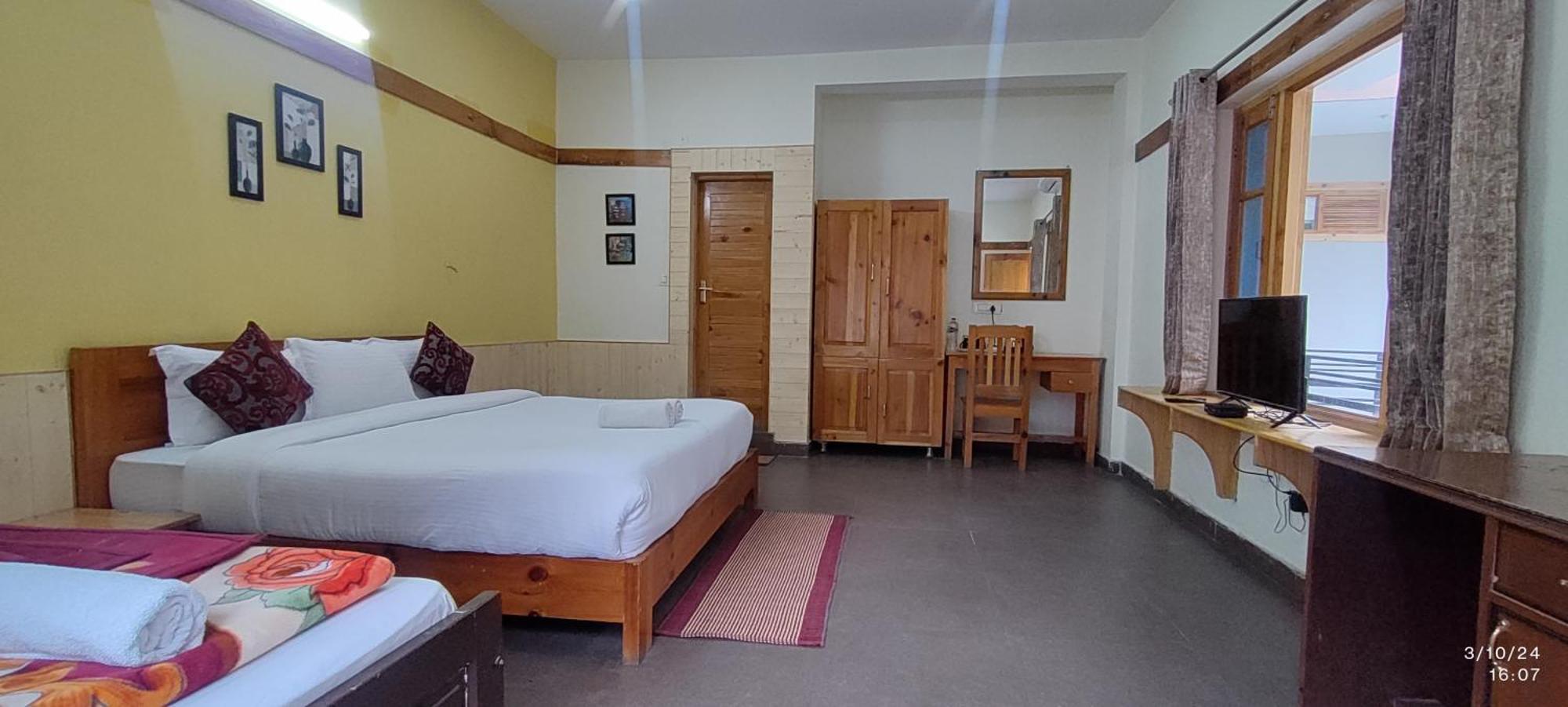 Tirthan Grand Riverside Banjār エクステリア 写真